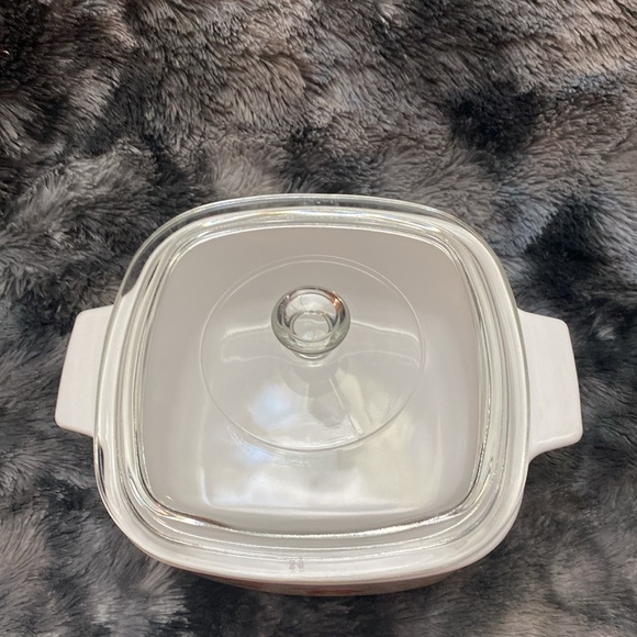 Corning Ware WILDFLOWER 11/2 Qt. A- 1
1/2-B Casserole Dish w/ A-7-C-1 Lid - Picture 2 of 16